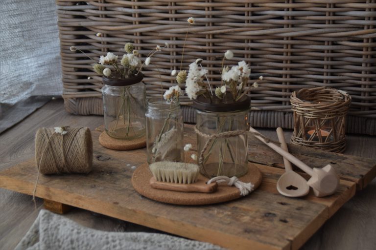 DIY Konservenglas mit Vasenhelfer