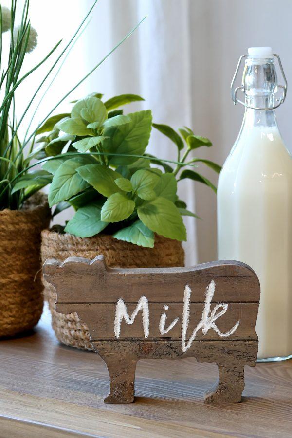 Holzkuh Milk