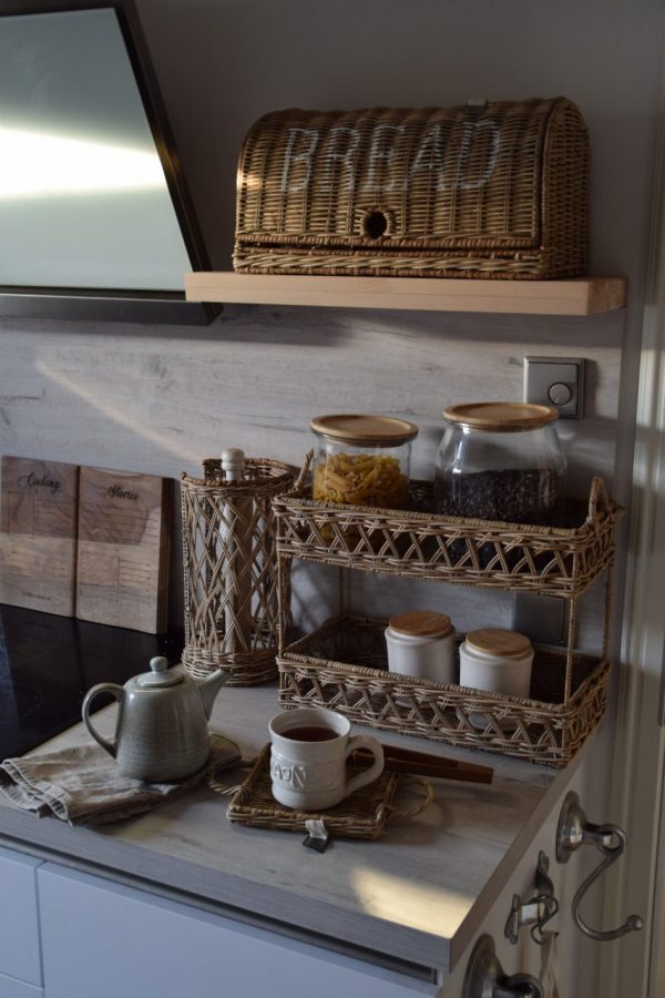 Rattan Regal